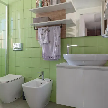 Apartment Gemütliche 1-Zimmer-Wohnung In Arona Arona